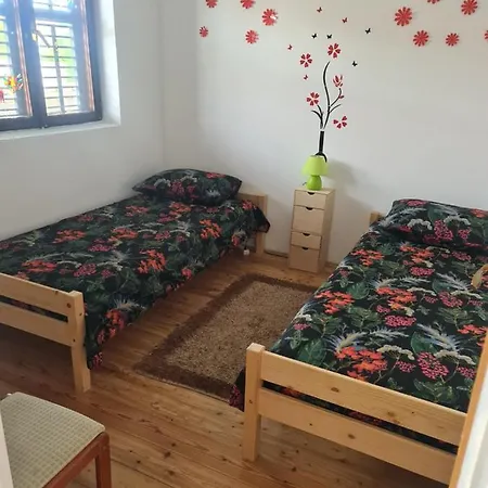 Danica Apartment *